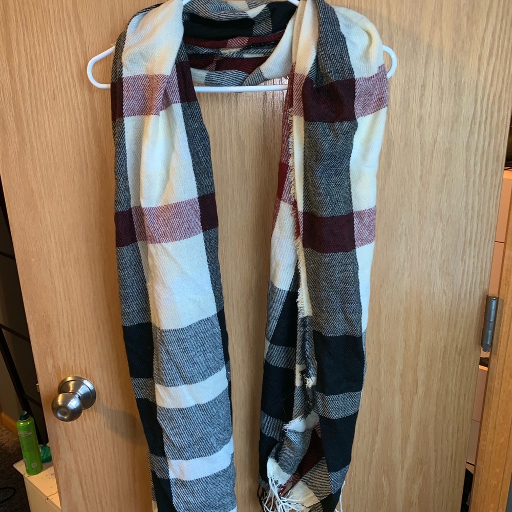 Light Scarf